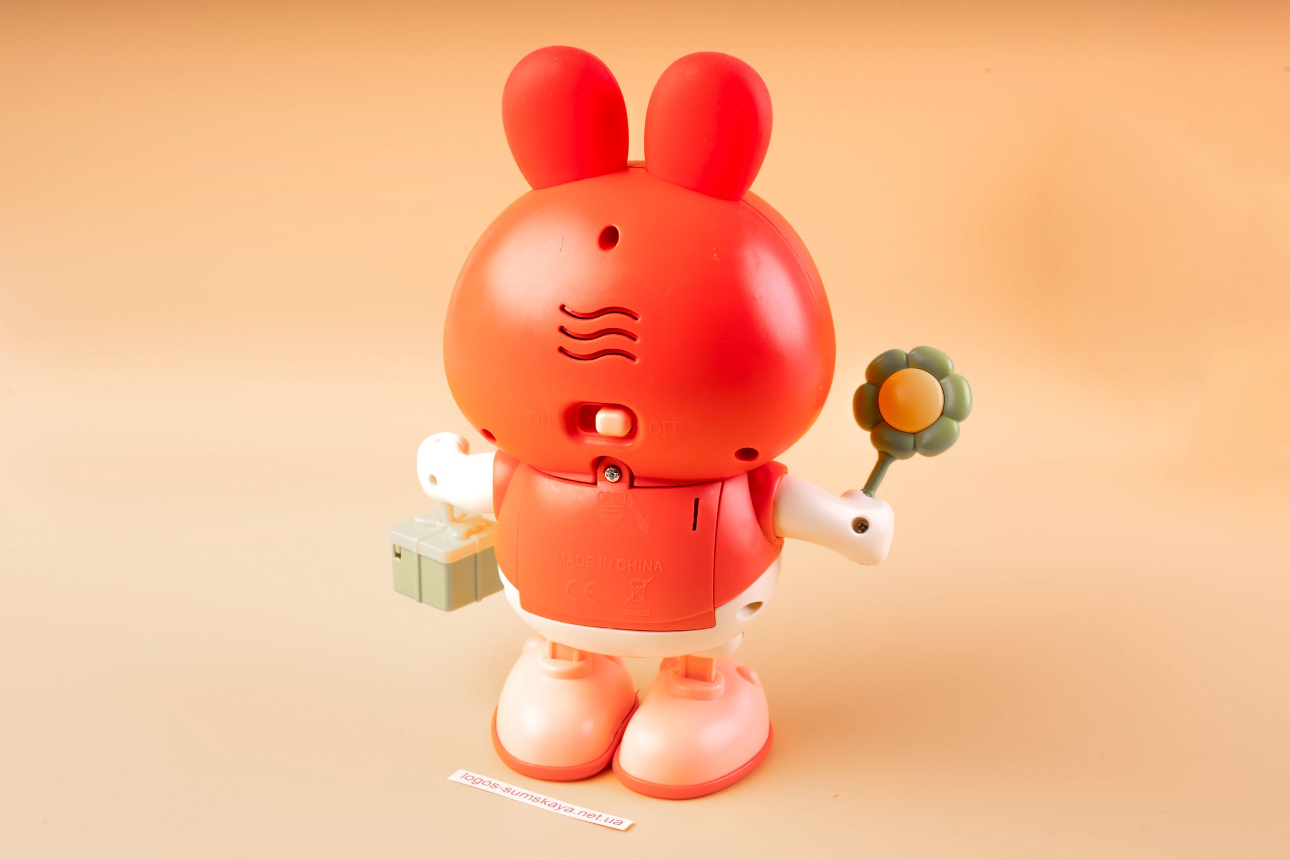 Іграшка "Танцюючий кролик" на батарейках 3xAAA